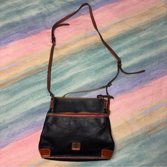 Dooney & Bourke Black Pebbled Leather Crossbody Bag Wide Black & Tan Purse - Picture 15 of 15